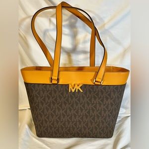 New Michael Kors Florence
Large Tote Shoulder Bag (Marigold)